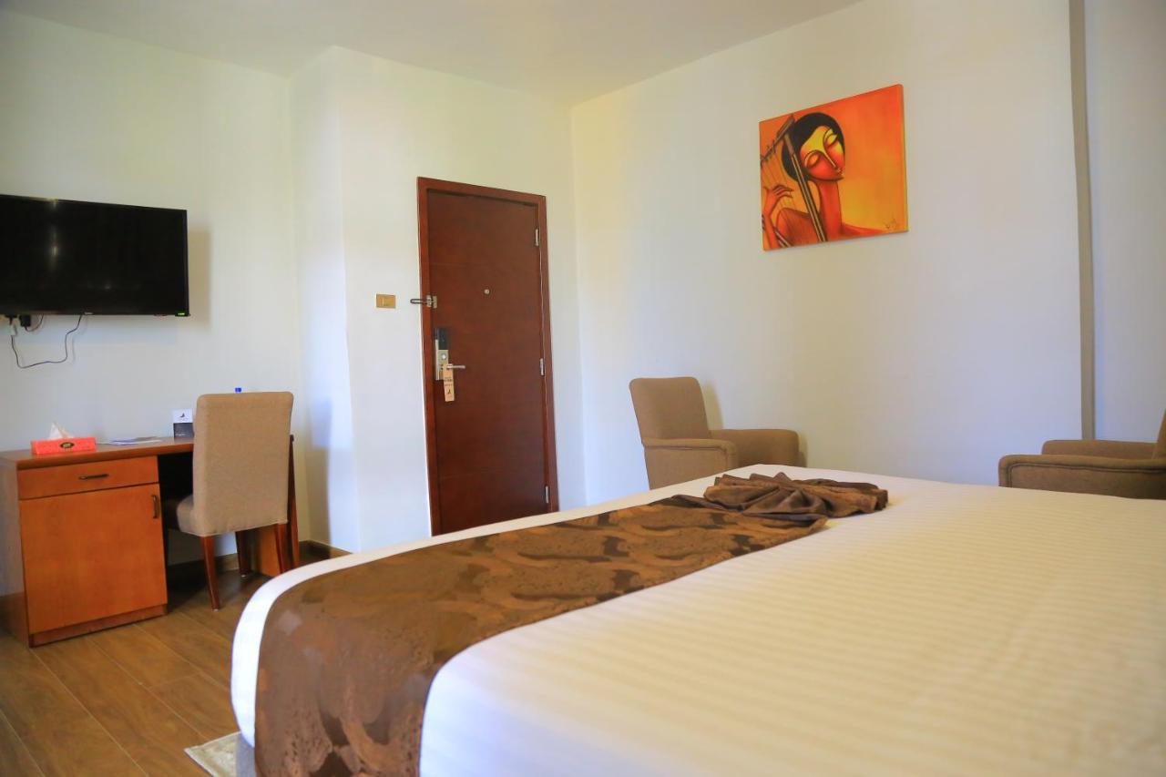 Black Horse Hotel Apartment Adís Abeba Exterior foto